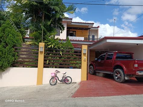 House and Lots in Tierra Nova .